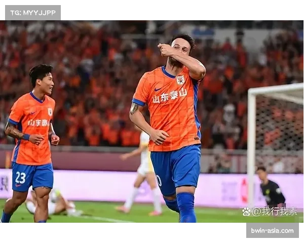 泰山前腰卡扎伊什维利组织核心 与前场三叉戟配合默契